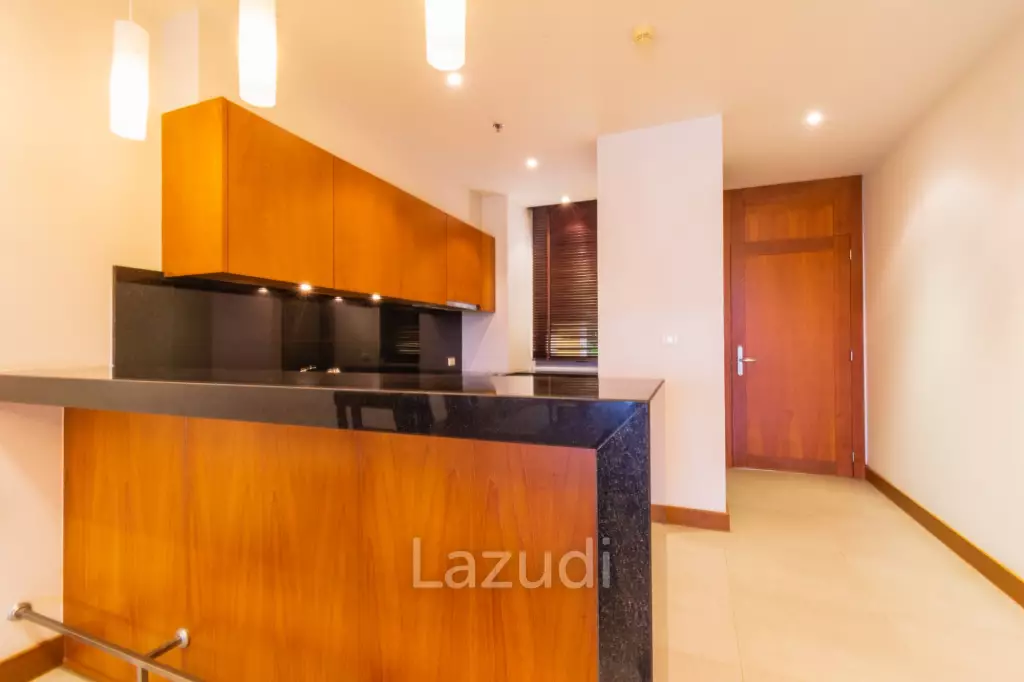 Good Size 2 Bedroom Condo in Black Mountain Golf Course