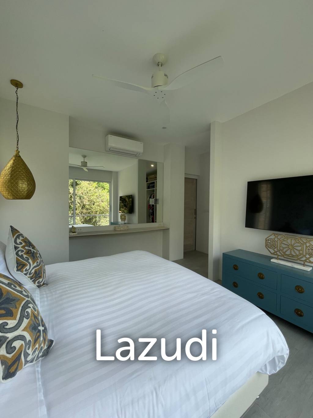 Exclusive Top Floor Corner Apartment with Panoramic Sea Views in Bang Por