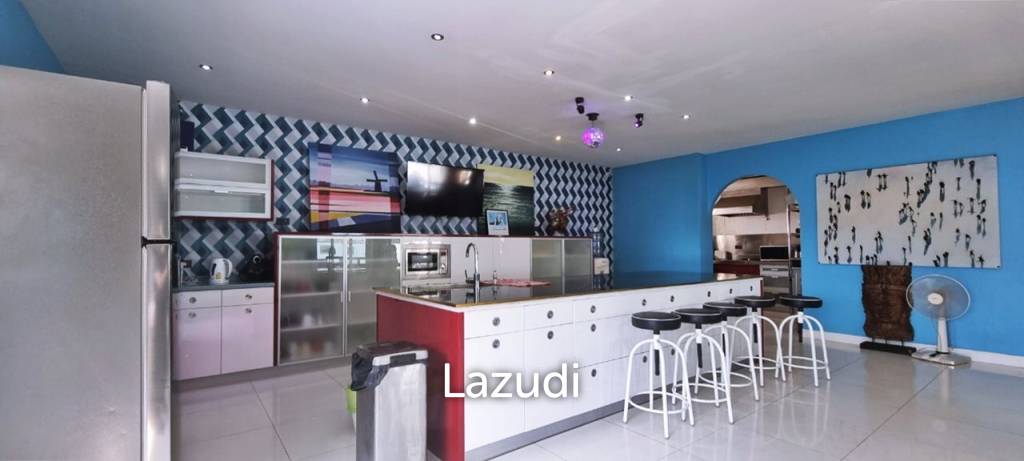 13 Beds 13 Baths 1,600 SQ.M. 4-Storey Villa in Pratumnak