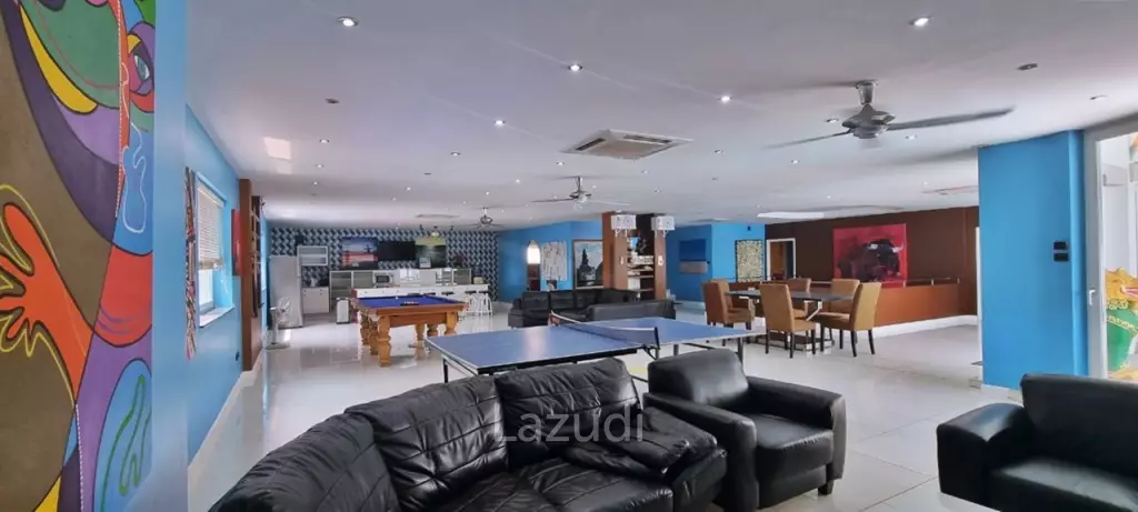13 Beds 13 Baths 1,600 SQ.M. 4-Storey Villa in Pratumnak