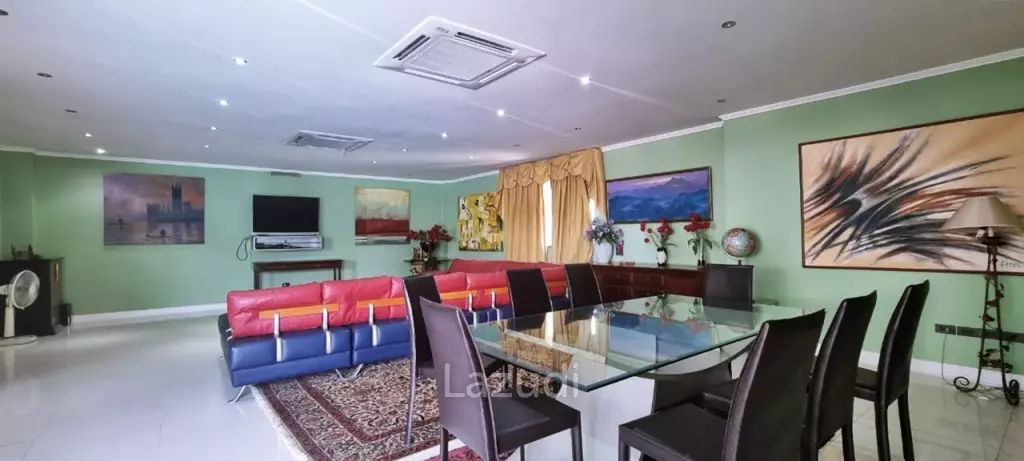 13 Beds 13 Baths 1,600 SQ.M. 4-Storey Villa in Pratumnak