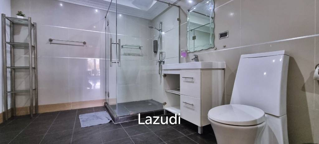13 Beds 13 Baths 1,600 SQ.M. 4-Storey Villa in Pratumnak