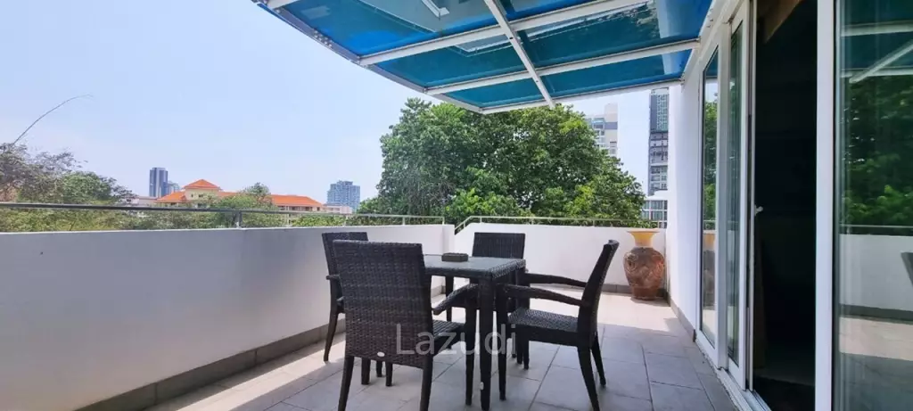 13 Beds 13 Baths 1,600 SQ.M. 4-Storey Villa in Pratumnak