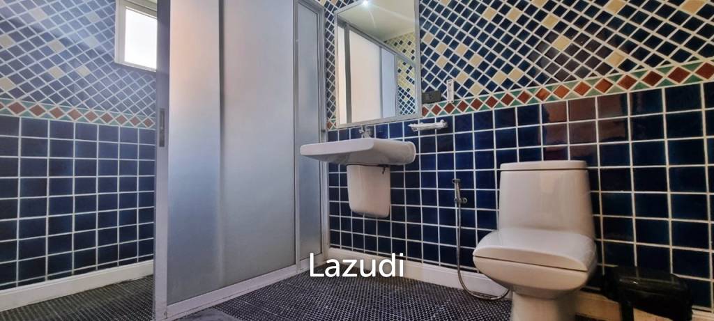 13 Beds 13 Baths 1,600 SQ.M. 4-Storey Villa in Pratumnak
