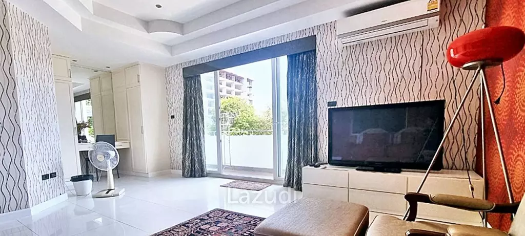 13 Beds 13 Baths 1,600 SQ.M. 4-Storey Villa in Pratumnak