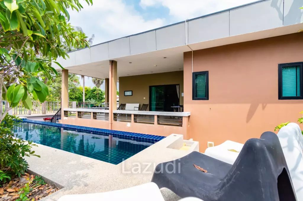 Cozy Resort for sale at Pak Nam Pran