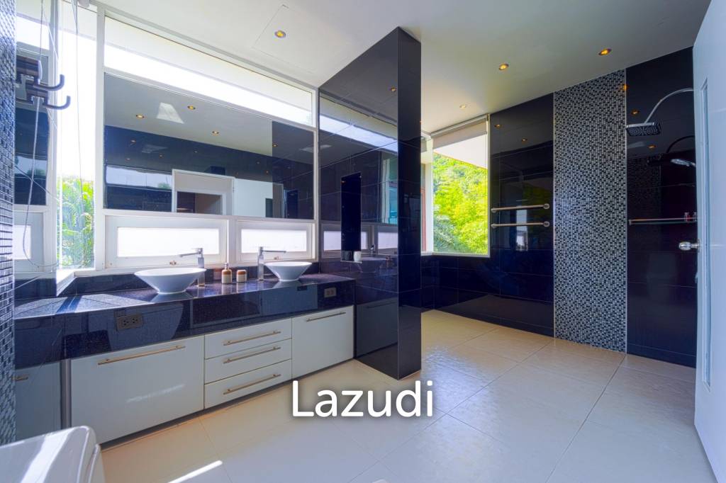 1,400 qm 5 Bett 5 Bad Villa Für Verkauf