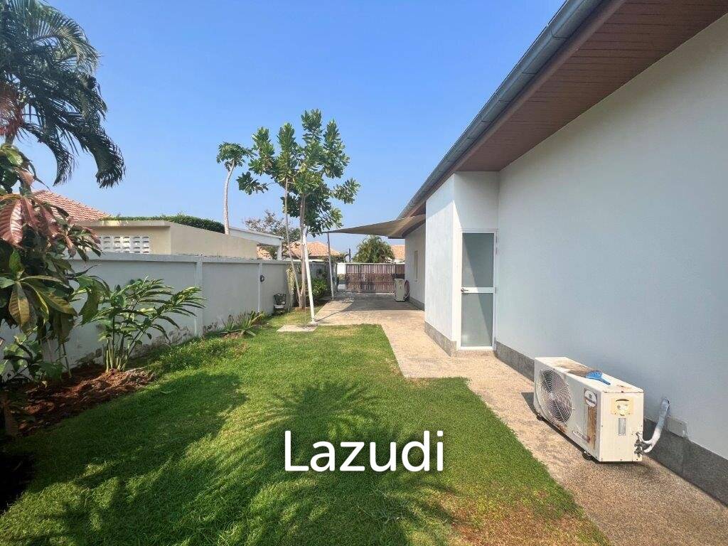 1,004 Sqm 4 Bed 4 Bath Villa For Sale