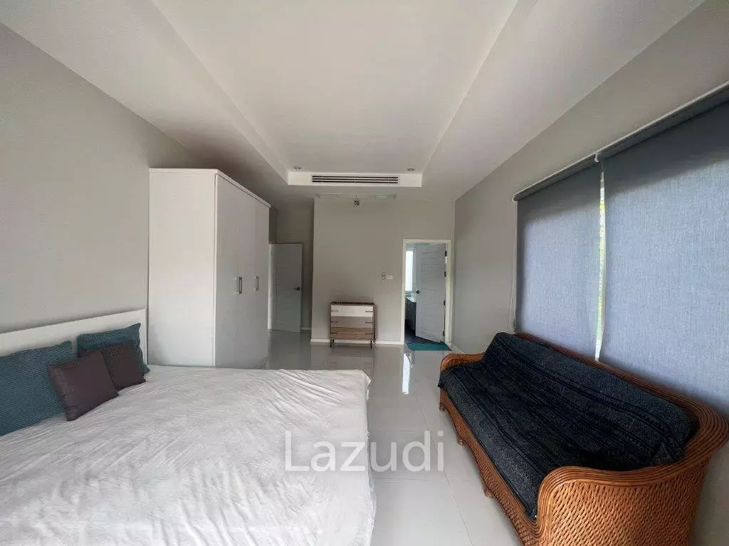 Elegant 4-Bed Villa in Hua Hin's Exclusive The Views