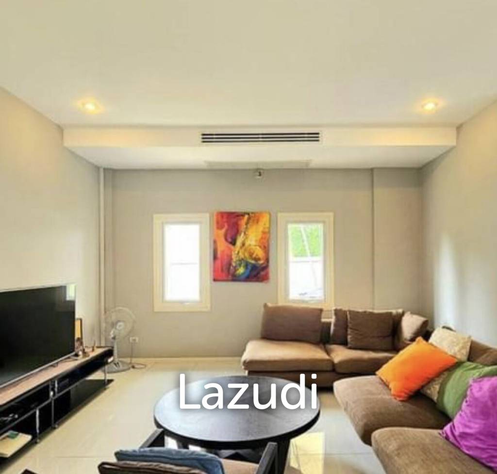 1,004 Sqm 4 Bed 4 Bath Villa For Sale