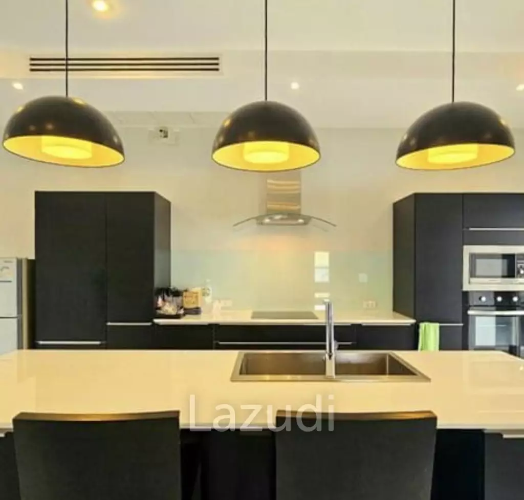 Elegant 4-Bed Villa in Hua Hin's Exclusive The Views