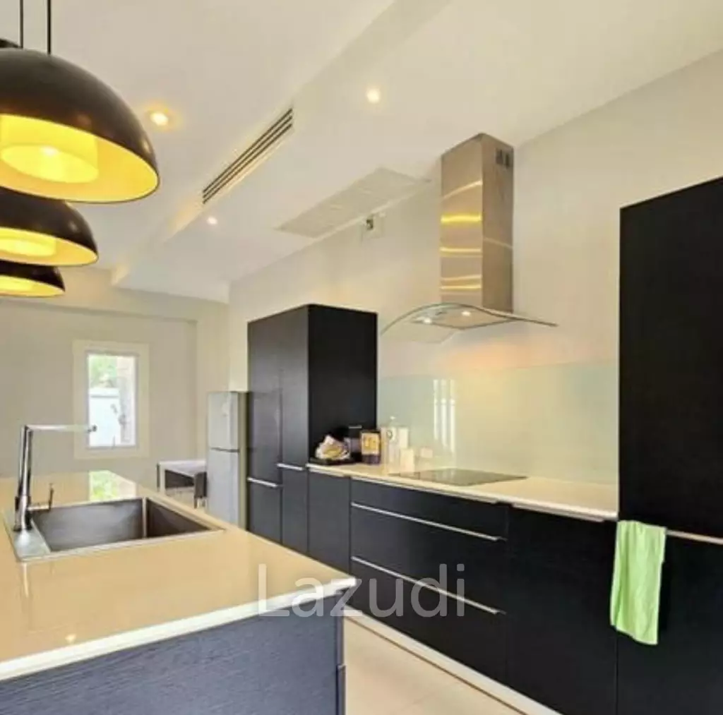Elegant 4-Bed Villa in Hua Hin's Exclusive The Views