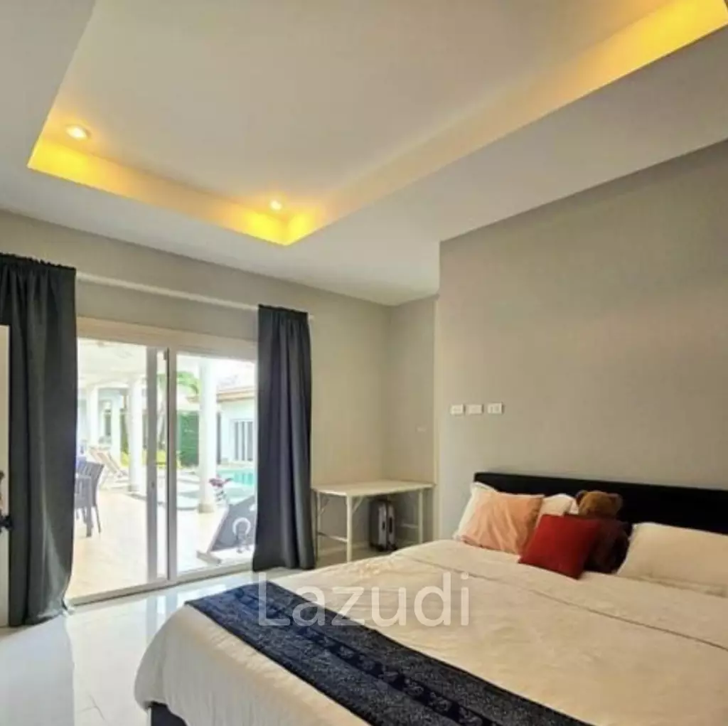 Elegant 4-Bed Villa in Hua Hin's Exclusive The Views