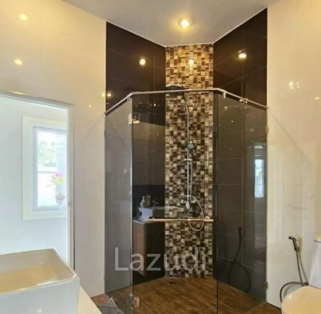 Elegant 4-Bed Villa in Hua Hin's Exclusive The Views