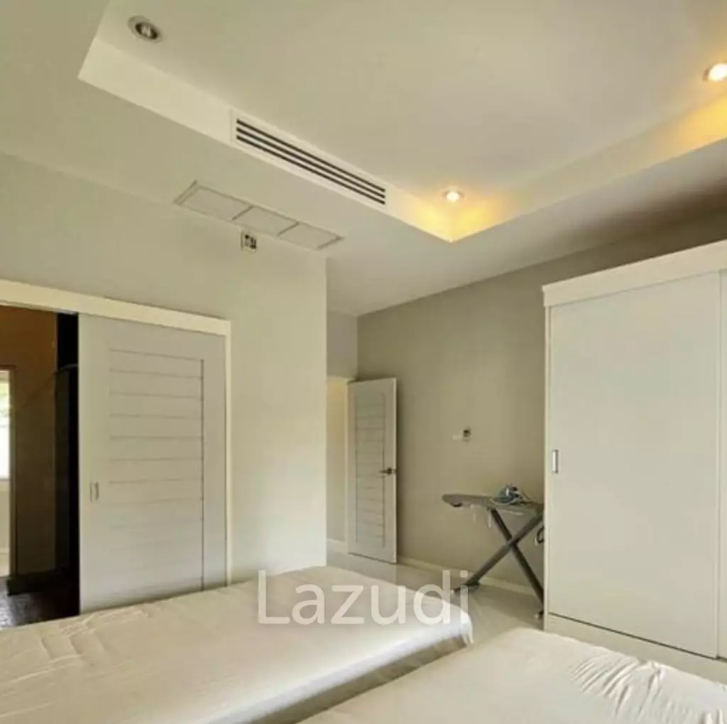 Elegant 4-Bed Villa in Hua Hin's Exclusive The Views