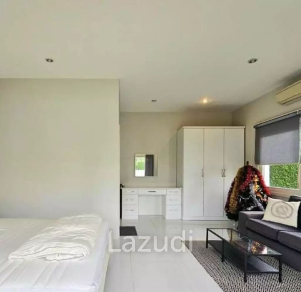 Elegant 4-Bed Villa in Hua Hin's Exclusive The Views