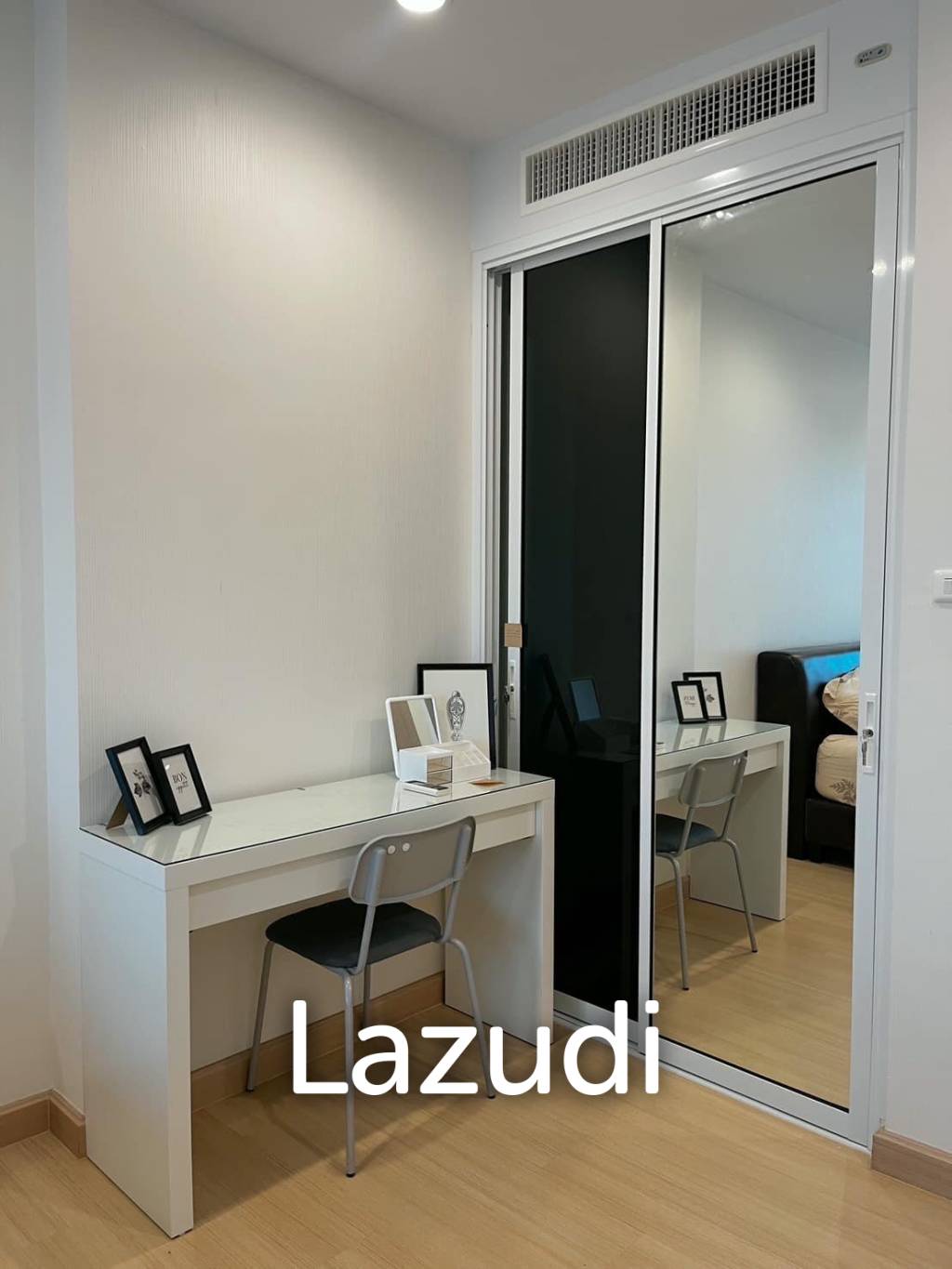 1 Bed 1 Bath 55 SQ.M Supalai Lite Ratchada - Naradhiwas - Sathon