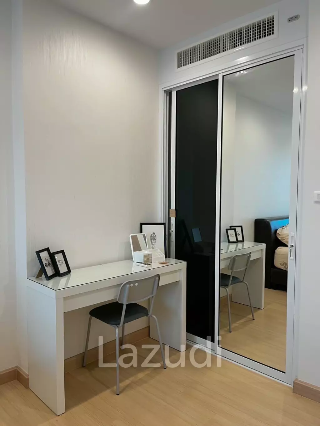 1 Bed 1 Bath 55 SQ.M Supalai Lite Ratchada - Naradhiwas - Sathon