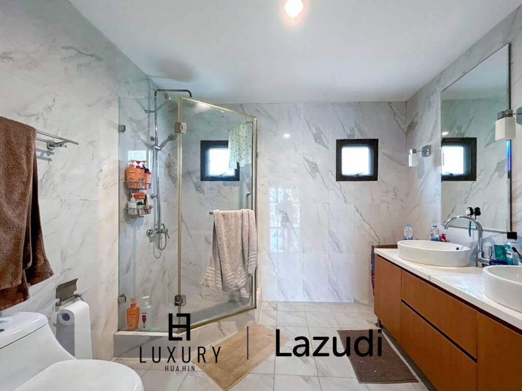 252 metro cuadrado 3 ` 3 Baño Condominio de Venta