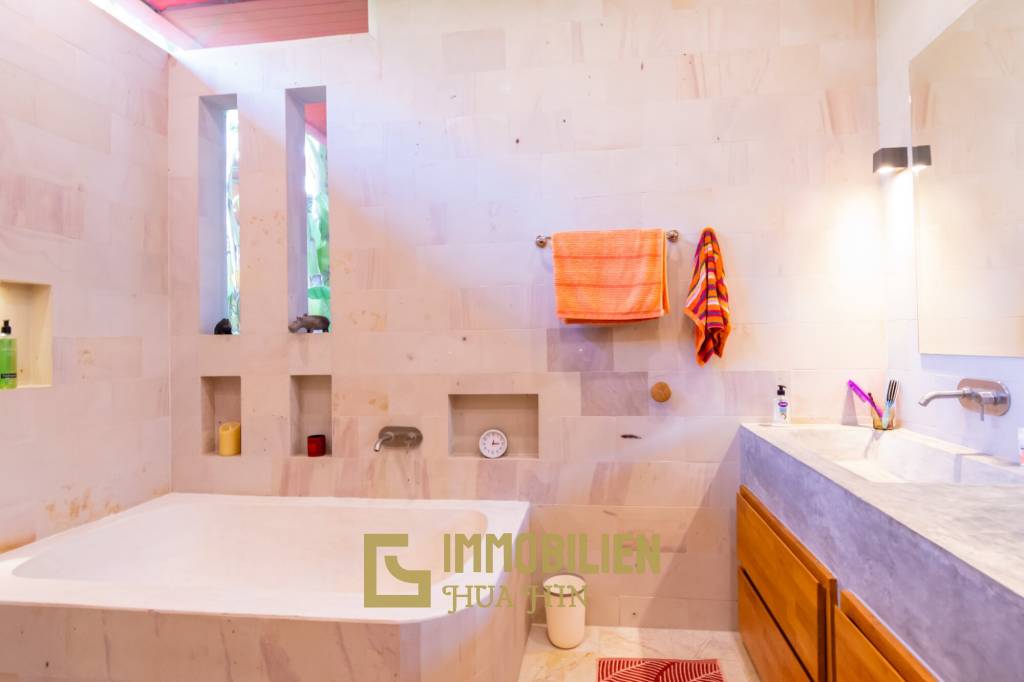 Luxurious Villa design in Hana Village3 : 4 bed outstanding  pool villa