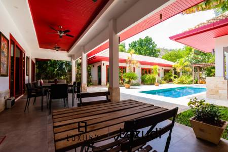 Luxurious Villa design in Hana Village3 : 4 bed outstanding  pool villa