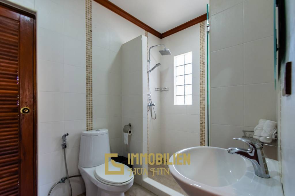 1,928 metro cuadrado 3 ` 3 Baño Villa de Venta