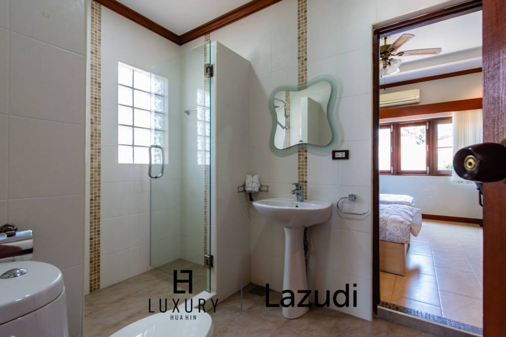 Luxurious Villa in Hana Village 1 : 3 bed with large plot