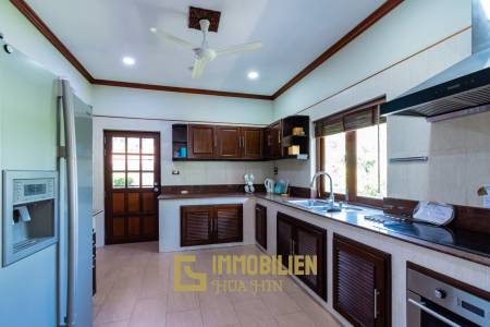 Luxurious Villa in Hana Village 1 : 3 bed with large plot