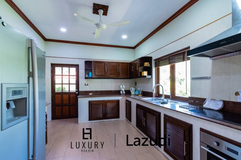 Luxurious Villa in Hana Village 1 : 3 bed with large plot