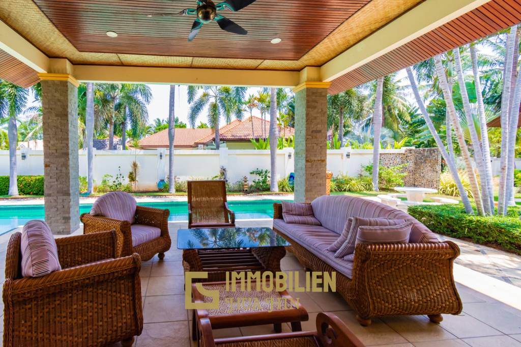 Luxurious Villa in Hana Village 1 : 3 bed with large plot