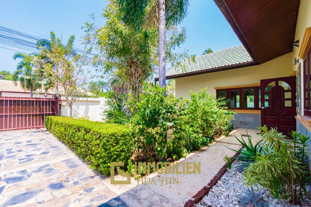 Luxurious Villa in Hana Village 1 : 3 bed with large plot