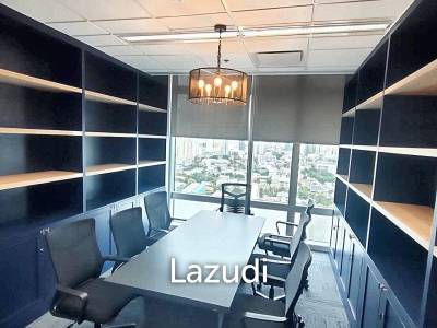 Ultra Luxury Office Space in Tipco Tower, Bangkok