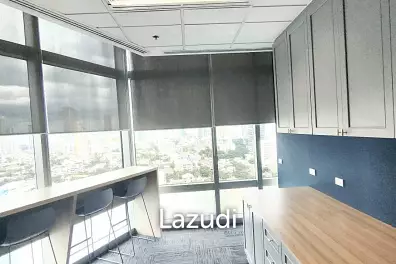 Ultra Luxury Office Space in Tipco Tower, Bangkok