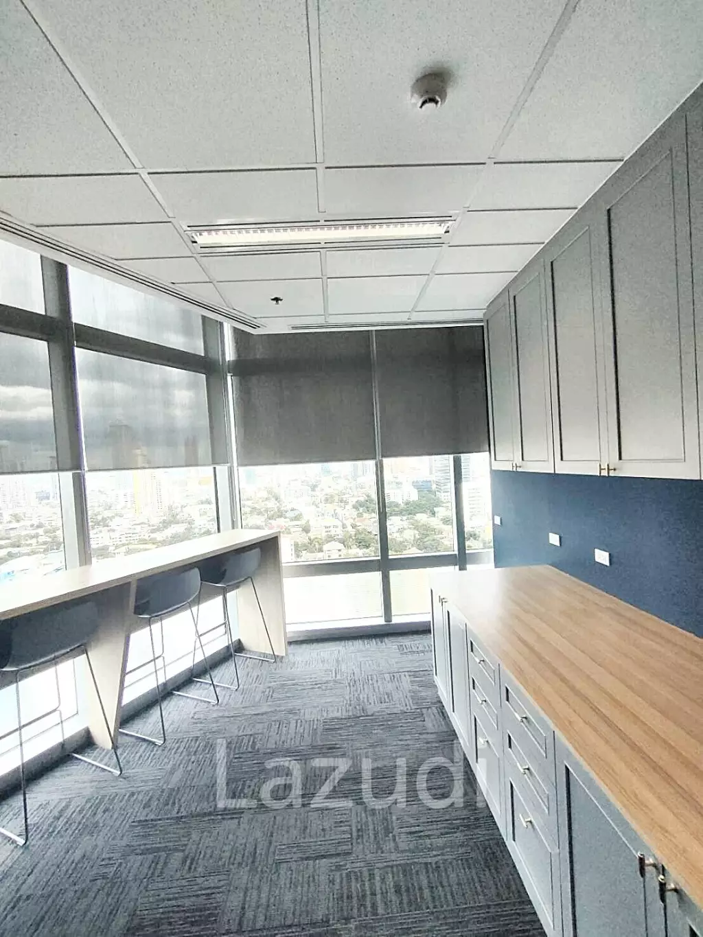 Ultra Luxury Office Space in Tipco Tower, Bangkok