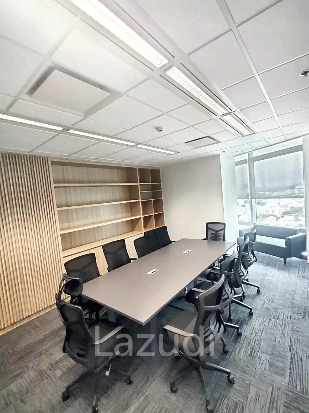 Ultra Luxury Office Space in Tipco Tower, Bangkok