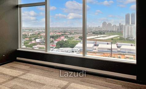 Ultra-Luxury Minimalist Office in Bang Kaeo, Samut Prakan
