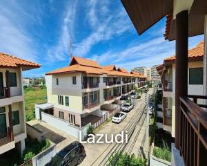 Townhouse 4 Bedrooms for Sale in Midtown Villa