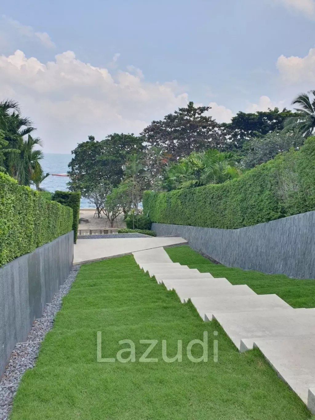 2 Bedrooms for Sale in Baan Plai Haad Condominium