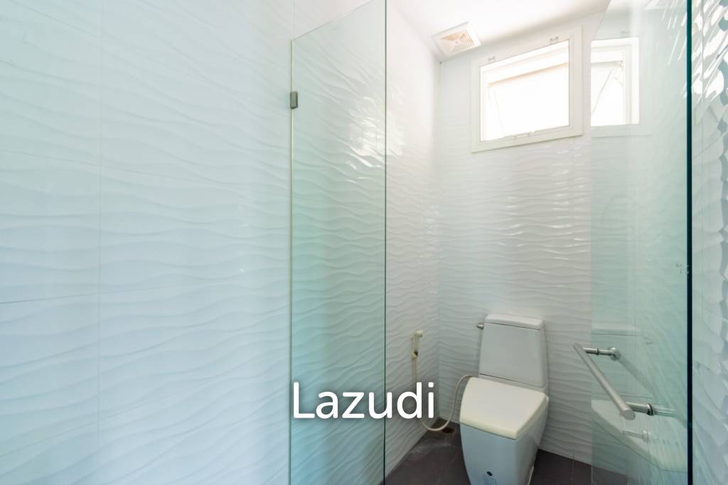 706 Sqm 4 Bed 5 Bath Villa For Sale