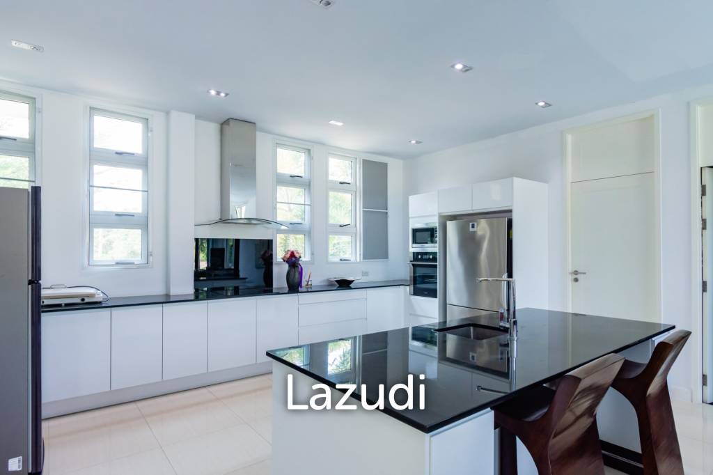 706 Sqm 4 Bed 5 Bath Villa For Sale