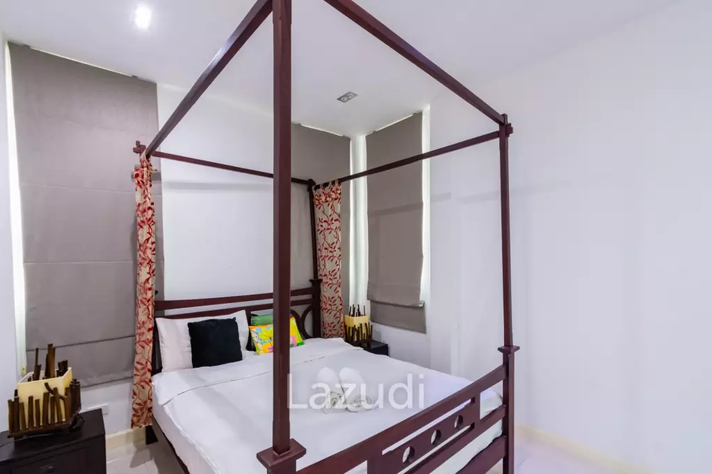 BLACK MOUNTAIN : Luxury 4 Bed Pool Villa in the Golf Course