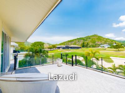 BLACK MOUNTAIN : Luxury 4 Bed Pool Villa in the Golf Course