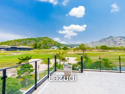 BLACK MOUNTAIN : Luxury 4 Bed Pool Villa in the Golf Course