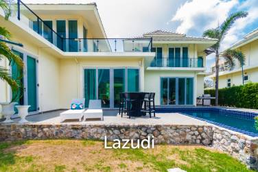 BLACK MOUNTAIN : Luxury 4 Bed Pool Villa in the Golf Course
