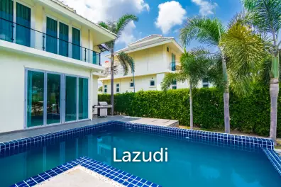 BLACK MOUNTAIN : Luxury 4 Bed Pool Villa in the Golf Course