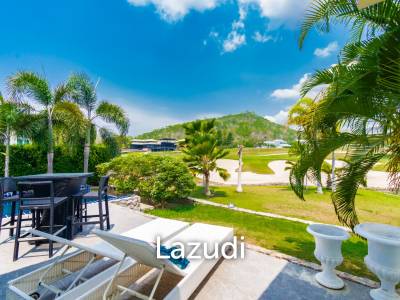BLACK MOUNTAIN : Luxury 4 Bed Pool Villa in the Golf Course