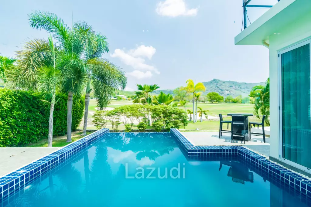 BLACK MOUNTAIN : Luxury 4 Bed Pool Villa in the Golf Course