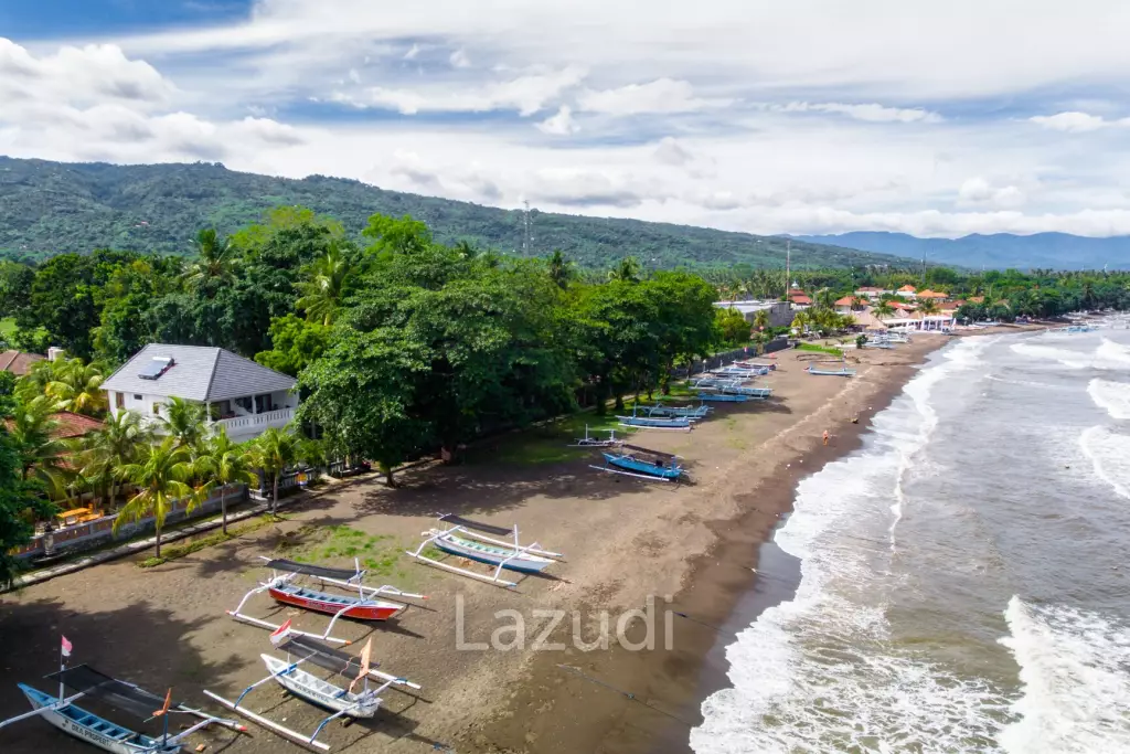Beachfront Apartment block in Lovina