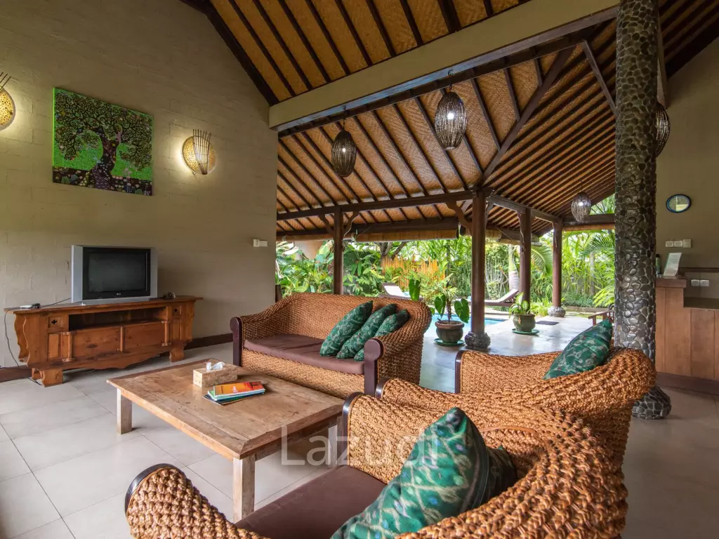 Prime real estate beachfront location in central Lovina