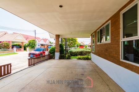 DUSITA VILLAGE  : 3 bed pool villa with lake view